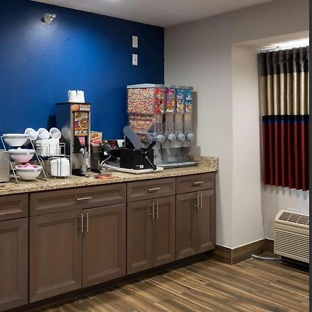 Microtel Inn & Suites By Wyndham Springfield Exteriör bild
